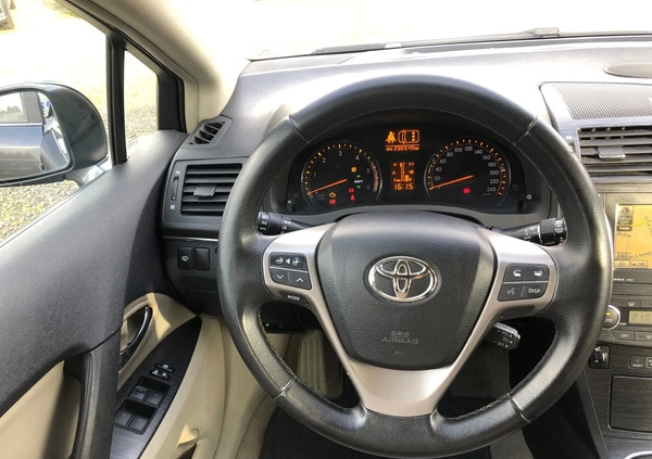 Toyota Avensis cena 25900 przebieg: 236000, rok produkcji 2010 z Międzychód małe 562